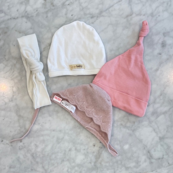 Baby Accessories Bundle, 3 hats 1 bow, 0-6 Months Range - Picture 1 of 6